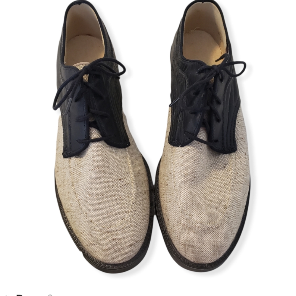 DANIEL GREEN OUTDORABLES  LOAFERS SIZE 10